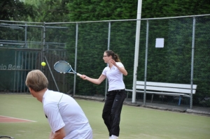 Keurig naar de bal gewezen ;-)