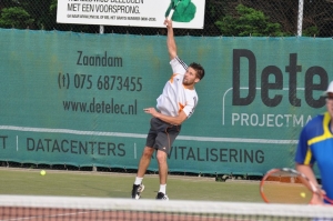 Ze hangen vandaag aan de bovenkant van de foto.